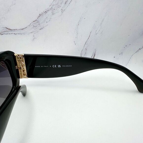 New CHANEL Sunglasses - Picture 7 of 16